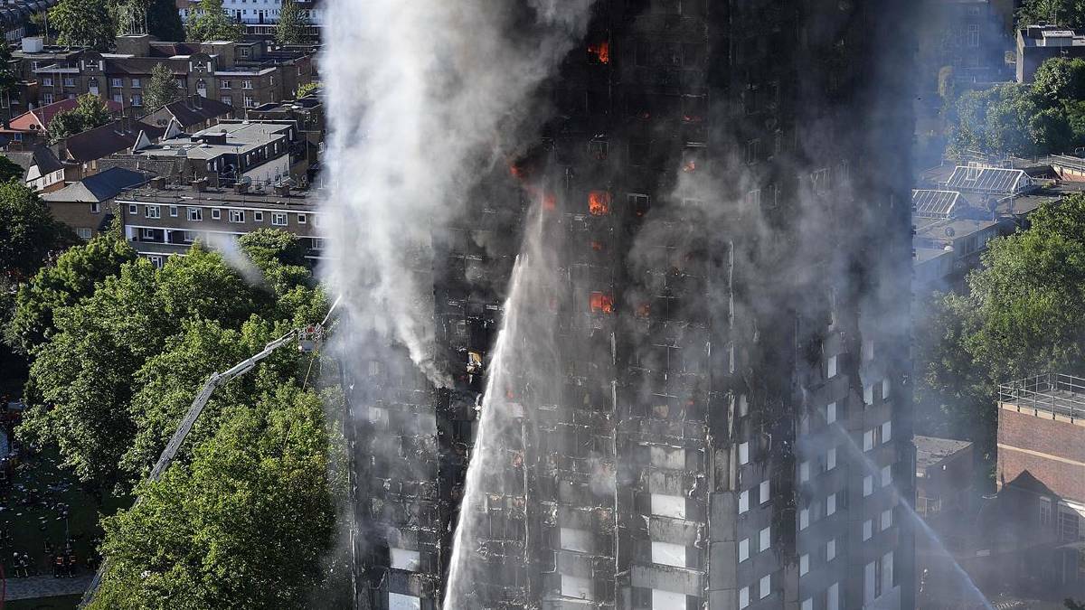 A huge fire engulfed the 24 story Grenfell Tower in Latimer Road, West London in the early hours of this morning on June 14, 2017. Photo: Getty Images
