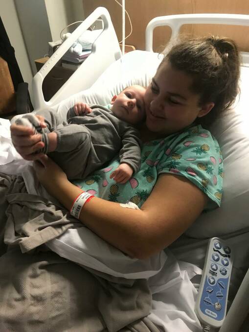 Kyla Grimmond with her recently born brother Malakai Chotkowski at the Gold Coast Private Hospital. Photo: Supplied