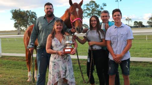 LOCAL FLAVOUR: Jayden Venz, jockey Sheree Drake, Jasmine Cornish, trainer Greg Cornish and Callum Eggerling with horse Rocky Nugget at this year’s ANZAC Day meeting. Photo: Supplied.