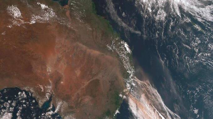 Dust storm travels across to south-east Queensland. Photo: Bureau of Meteorology