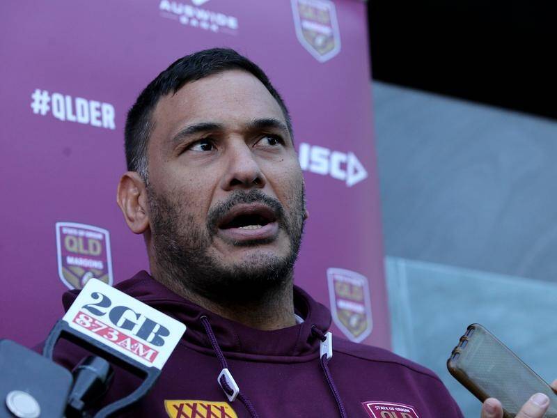 Justin Hodges says he'd be happy to step in and help the Broncos with their preparations.