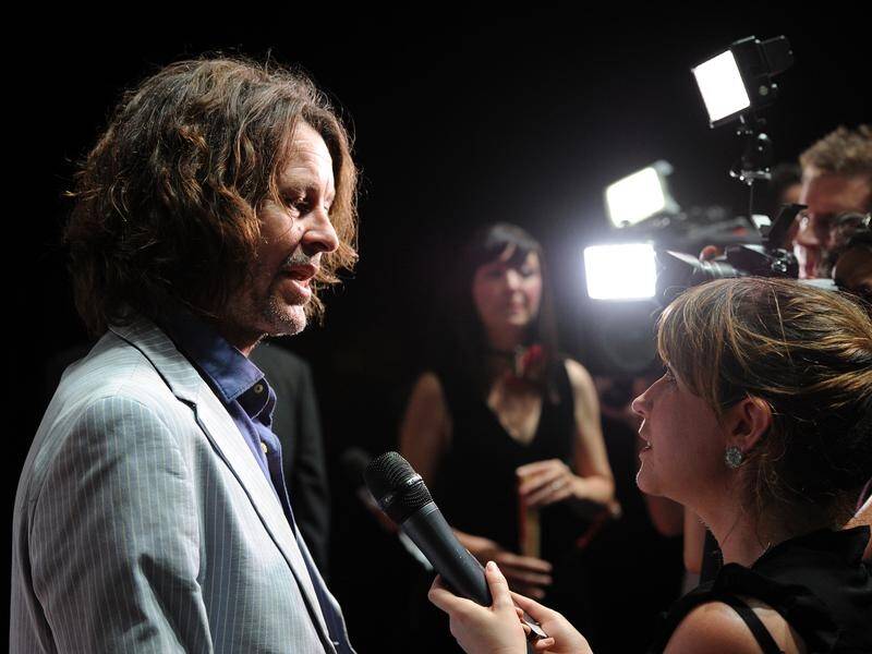 Bernard Fanning is among a host of performers staging gigs to raise money for bushfire victims.