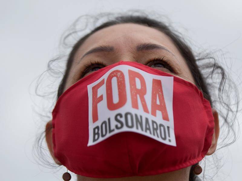 Brazilians are increasingly critical of President Bolsanaro as coronvirus cases surge.